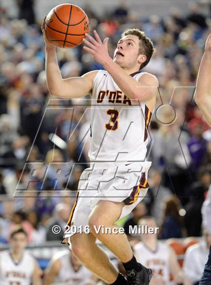 Thumbnail 2 in O'Dea vs Kennedy Catholic (WIAA 3A Semifinal)  photogallery.
