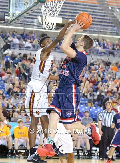 Thumbnail 3 in O'Dea vs Kennedy Catholic (WIAA 3A Semifinal)  photogallery.