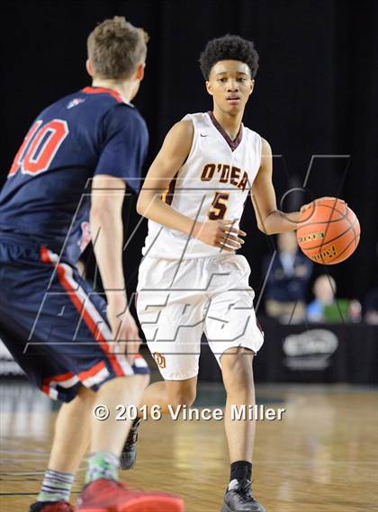 Thumbnail 3 in O'Dea vs Kennedy Catholic (WIAA 3A Semifinal)  photogallery.
