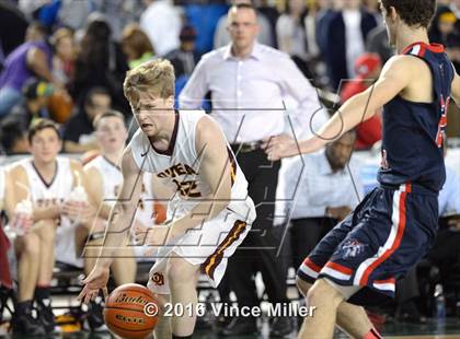 Thumbnail 1 in O'Dea vs Kennedy Catholic (WIAA 3A Semifinal)  photogallery.