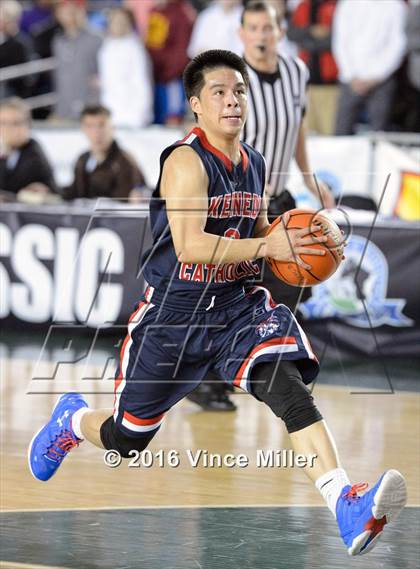 Thumbnail 1 in O'Dea vs Kennedy Catholic (WIAA 3A Semifinal)  photogallery.