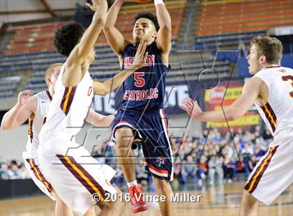 Thumbnail 3 in O'Dea vs Kennedy Catholic (WIAA 3A Semifinal)  photogallery.