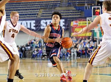 Thumbnail 2 in O'Dea vs Kennedy Catholic (WIAA 3A Semifinal)  photogallery.