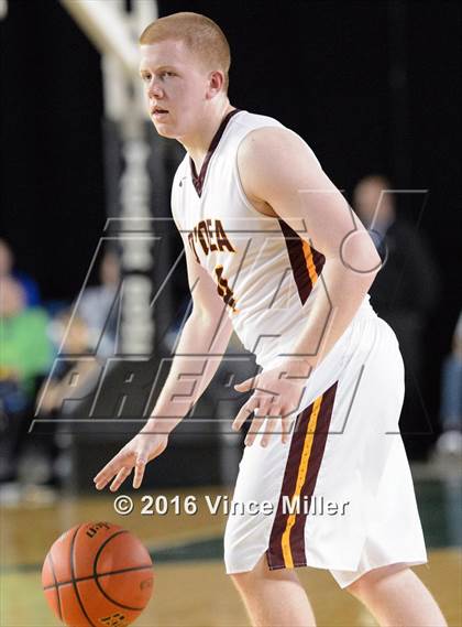 Thumbnail 3 in O'Dea vs Kennedy Catholic (WIAA 3A Semifinal)  photogallery.