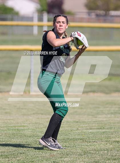 Thumbnail 3 in McClatchy @ Monterey Trail photogallery.