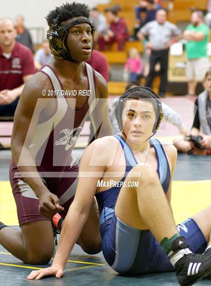 Thumbnail 3 in SCHSL 1-AAAAA Regional Tournament photogallery.