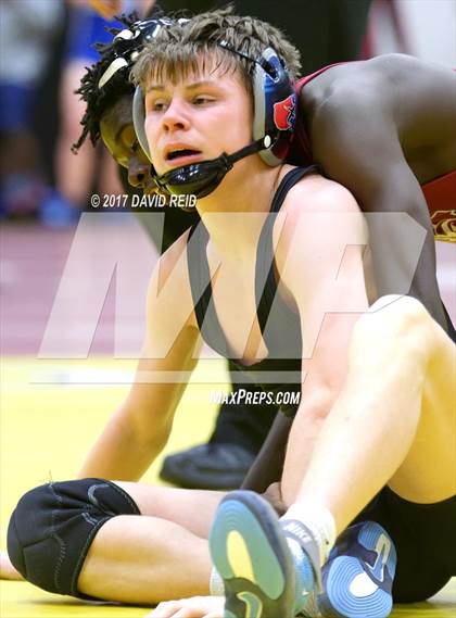 Thumbnail 2 in SCHSL 1-AAAAA Regional Tournament photogallery.