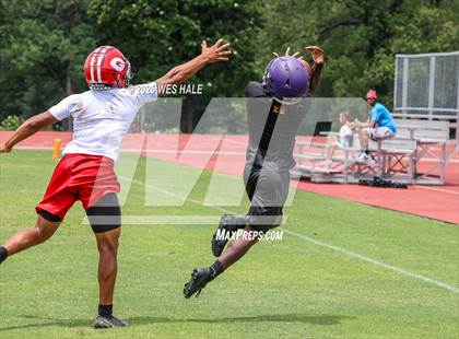 Thumbnail 1 in Germantown vs DeSoto Central (U of Memphis 7v7) photogallery.