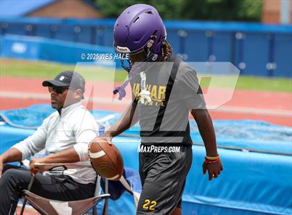 Thumbnail 1 in Germantown vs DeSoto Central (U of Memphis 7v7) photogallery.