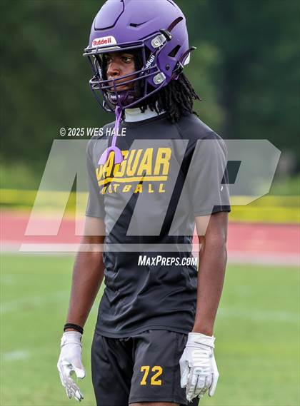 Thumbnail 2 in Germantown vs DeSoto Central (U of Memphis 7v7) photogallery.