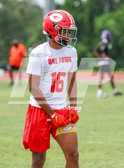 Thumbnail 2 in Germantown vs DeSoto Central (U of Memphis 7v7) photogallery.