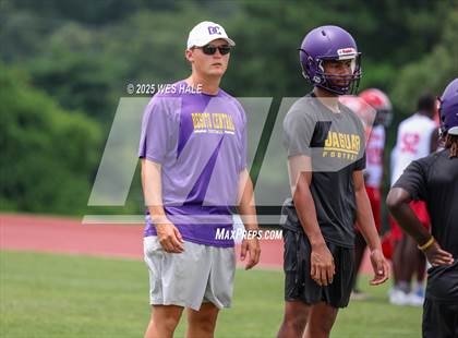 Thumbnail 1 in Germantown vs DeSoto Central (U of Memphis 7v7) photogallery.