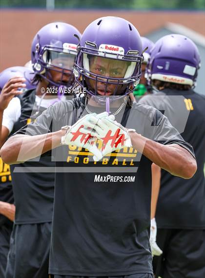 Thumbnail 1 in Germantown vs DeSoto Central (U of Memphis 7v7) photogallery.