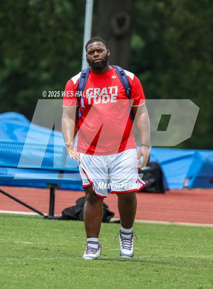 Thumbnail 1 in Germantown vs DeSoto Central (U of Memphis 7v7) photogallery.