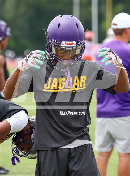 Thumbnail 2 in Germantown vs DeSoto Central (U of Memphis 7v7) photogallery.