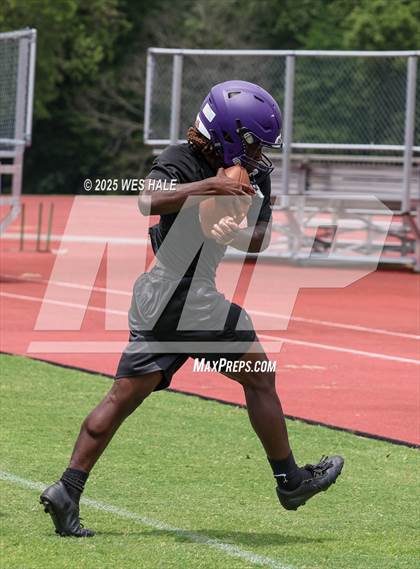 Thumbnail 1 in Germantown vs DeSoto Central (U of Memphis 7v7) photogallery.