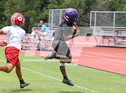 Thumbnail 1 in Germantown vs DeSoto Central (U of Memphis 7v7) photogallery.