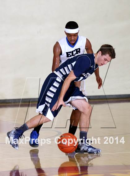 Thumbnail 1 in Loyola vs. El Camino Real (Fairfax State Preview) photogallery.
