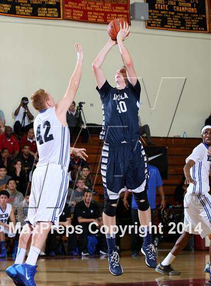Thumbnail 2 in Loyola vs. El Camino Real (Fairfax State Preview) photogallery.