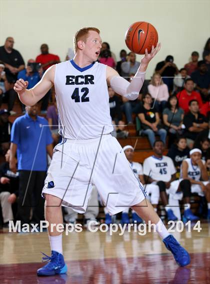 Thumbnail 3 in Loyola vs. El Camino Real (Fairfax State Preview) photogallery.