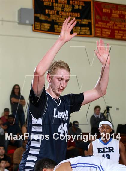 Thumbnail 3 in Loyola vs. El Camino Real (Fairfax State Preview) photogallery.
