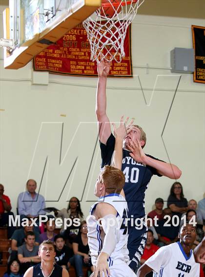 Thumbnail 1 in Loyola vs. El Camino Real (Fairfax State Preview) photogallery.