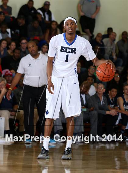 Thumbnail 1 in Loyola vs. El Camino Real (Fairfax State Preview) photogallery.