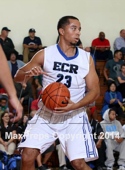 Thumbnail 1 in Loyola vs. El Camino Real (Fairfax State Preview) photogallery.
