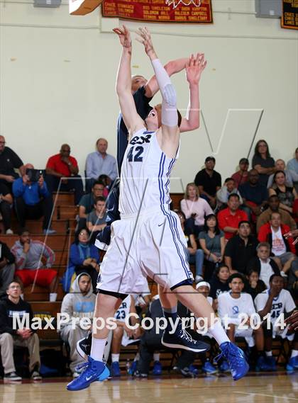 Thumbnail 2 in Loyola vs. El Camino Real (Fairfax State Preview) photogallery.