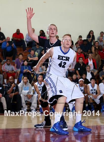 Thumbnail 2 in Loyola vs. El Camino Real (Fairfax State Preview) photogallery.