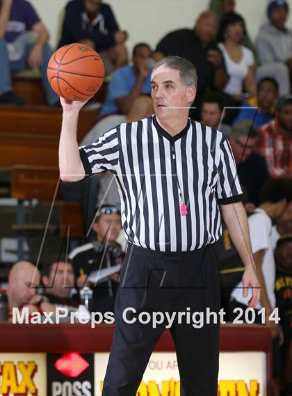 Thumbnail 1 in Loyola vs. El Camino Real (Fairfax State Preview) photogallery.
