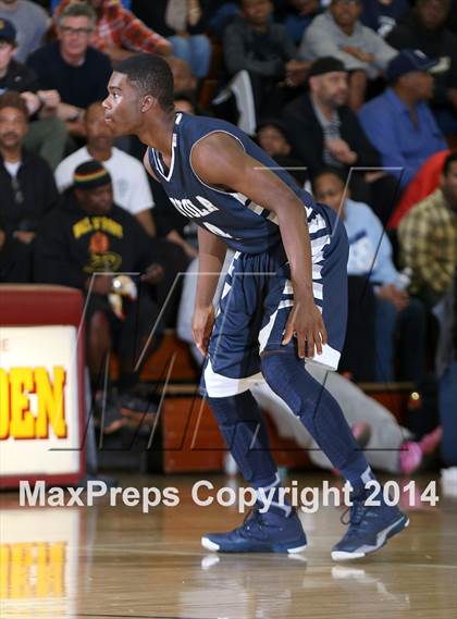 Thumbnail 3 in Loyola vs. El Camino Real (Fairfax State Preview) photogallery.