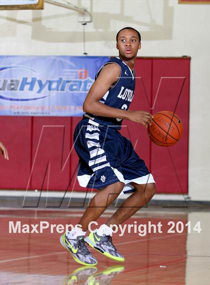 Thumbnail 2 in Loyola vs. El Camino Real (Fairfax State Preview) photogallery.