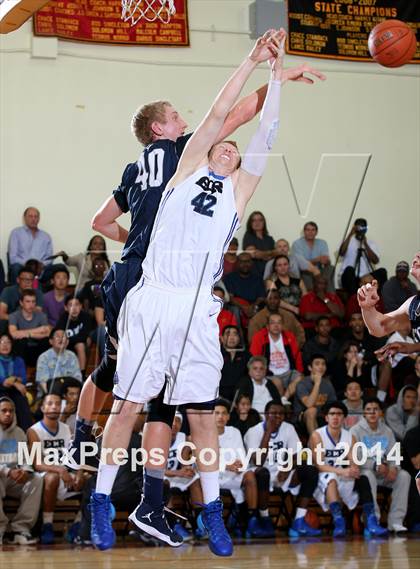 Thumbnail 3 in Loyola vs. El Camino Real (Fairfax State Preview) photogallery.