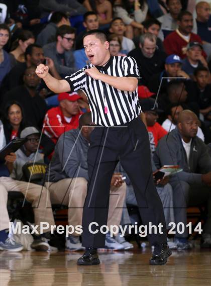 Thumbnail 3 in Loyola vs. El Camino Real (Fairfax State Preview) photogallery.