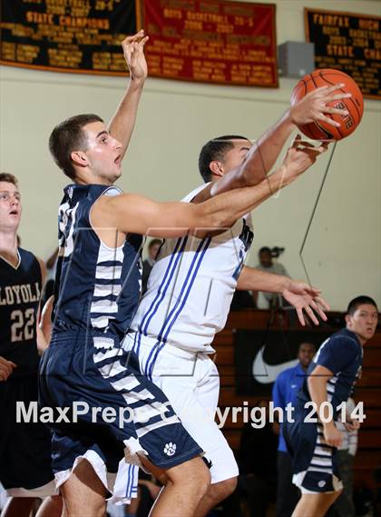 Thumbnail 1 in Loyola vs. El Camino Real (Fairfax State Preview) photogallery.