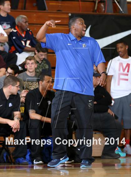 Thumbnail 1 in Loyola vs. El Camino Real (Fairfax State Preview) photogallery.