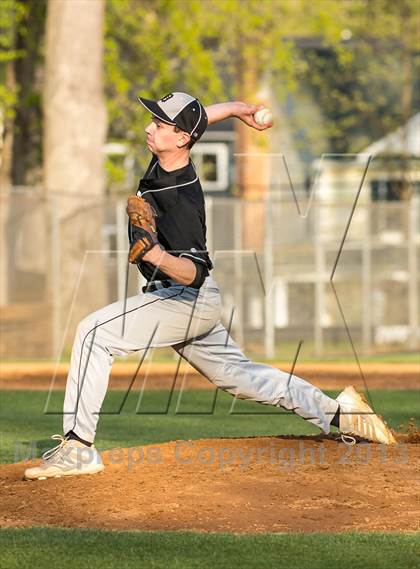 Thumbnail 3 in Dominion @ Loudoun Valley photogallery.