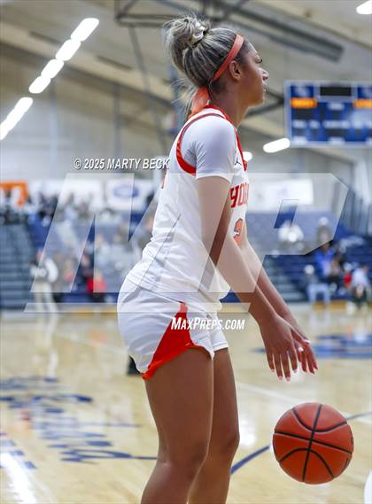 Thumbnail 1 in Lutheran vs Booker T Washington (Sophie Cunningham Classic) photogallery.