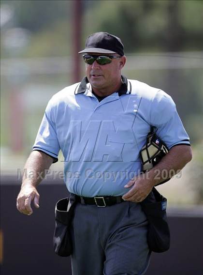 Thumbnail 3 in Capistrano Valley Christian vs. Santa Paula (CIF SS D6 Playoffs) photogallery.