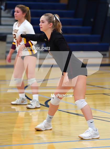 Thumbnail 3 in Mountain Pointe @ Desert Vista photogallery.