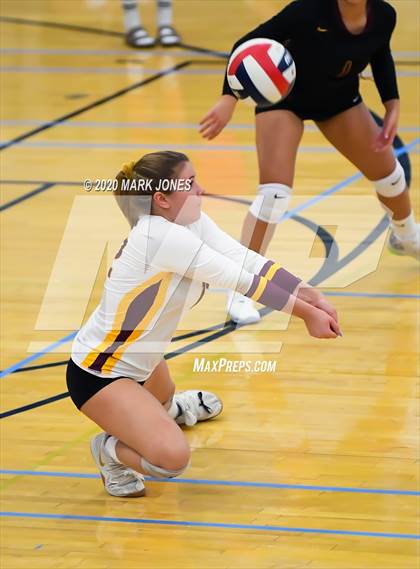 Thumbnail 2 in Mountain Pointe @ Desert Vista photogallery.