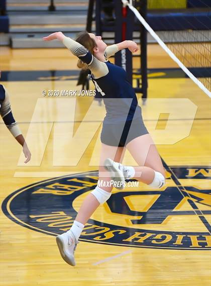 Thumbnail 2 in Mountain Pointe @ Desert Vista photogallery.