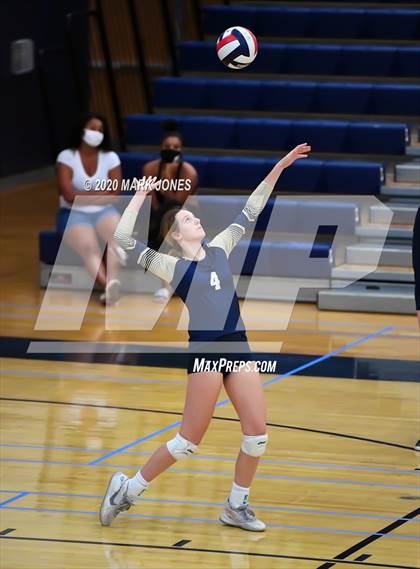 Thumbnail 3 in Mountain Pointe @ Desert Vista photogallery.