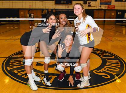 Thumbnail 2 in Mountain Pointe @ Desert Vista photogallery.