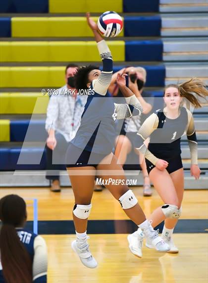 Thumbnail 2 in Mountain Pointe @ Desert Vista photogallery.
