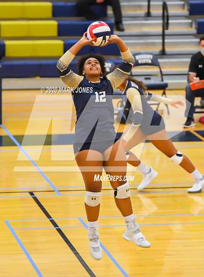 Thumbnail 2 in Mountain Pointe @ Desert Vista photogallery.
