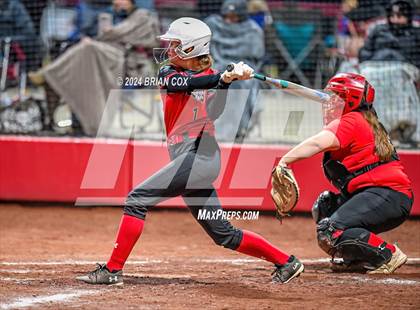 Thumbnail 1 in Flippin vs Green Forest (AAA 3A-1 District Tournament) photogallery.