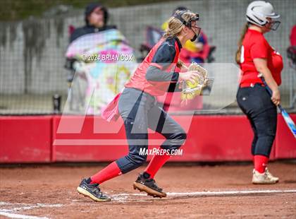 Thumbnail 3 in Flippin vs Green Forest (AAA 3A-1 District Tournament) photogallery.