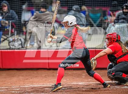 Thumbnail 1 in Flippin vs Green Forest (AAA 3A-1 District Tournament) photogallery.